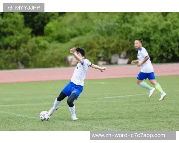 足球后续：分析近期赛事动态与未来发展趋势的深度探讨