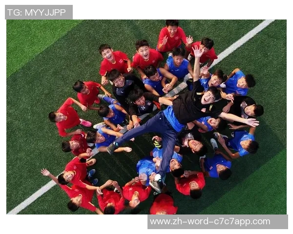 足球徐赛:激情碰撞与团队合作的完美结合,展现运动精神与青春活力 足球徐赛:激情碰撞与团队合作的完美结合,展现运动精神与青春活力